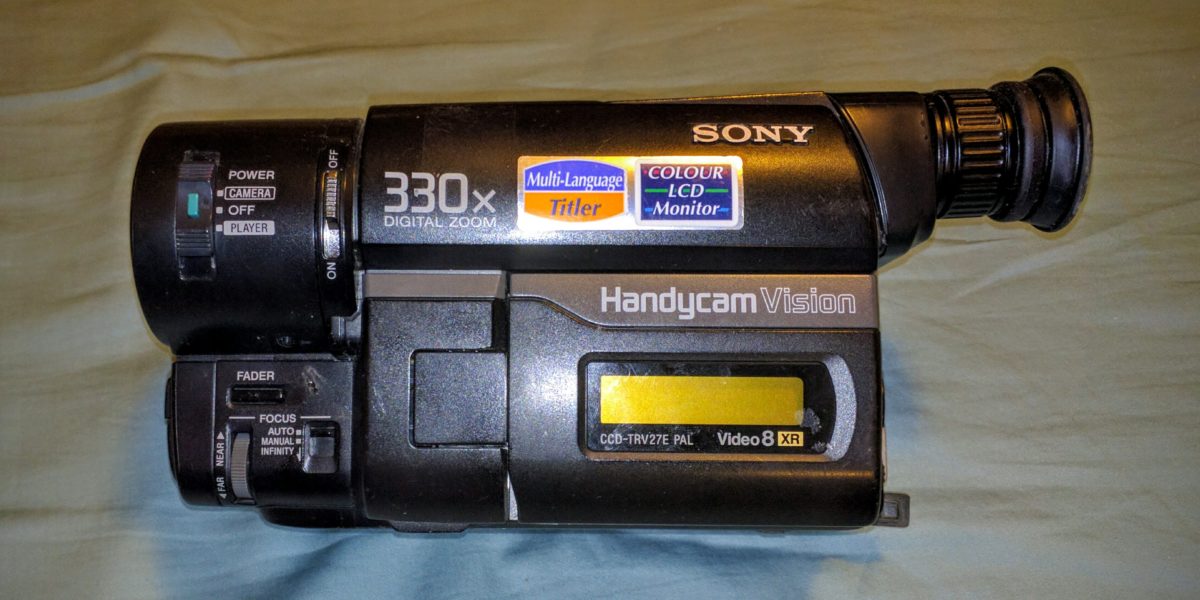 Sony CCD-TRV27E compact Video8 Handycam